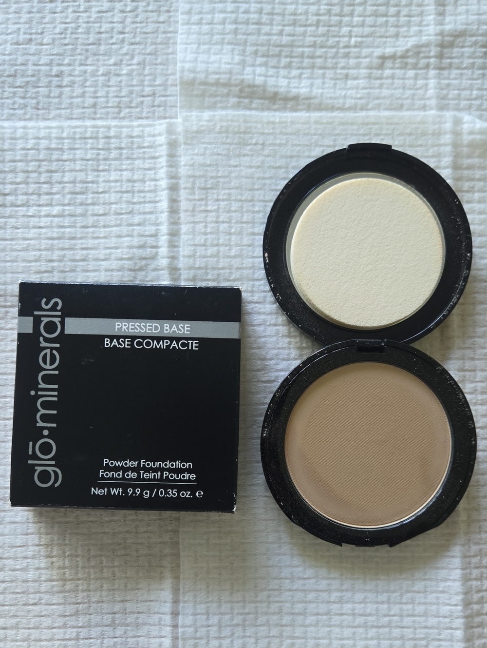 Glo Skin Beauty ( Glo Minerals) Pressed Powder Compact - Beige Dark